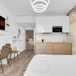 Marghera Metro Wifi & Shopping Appartamento